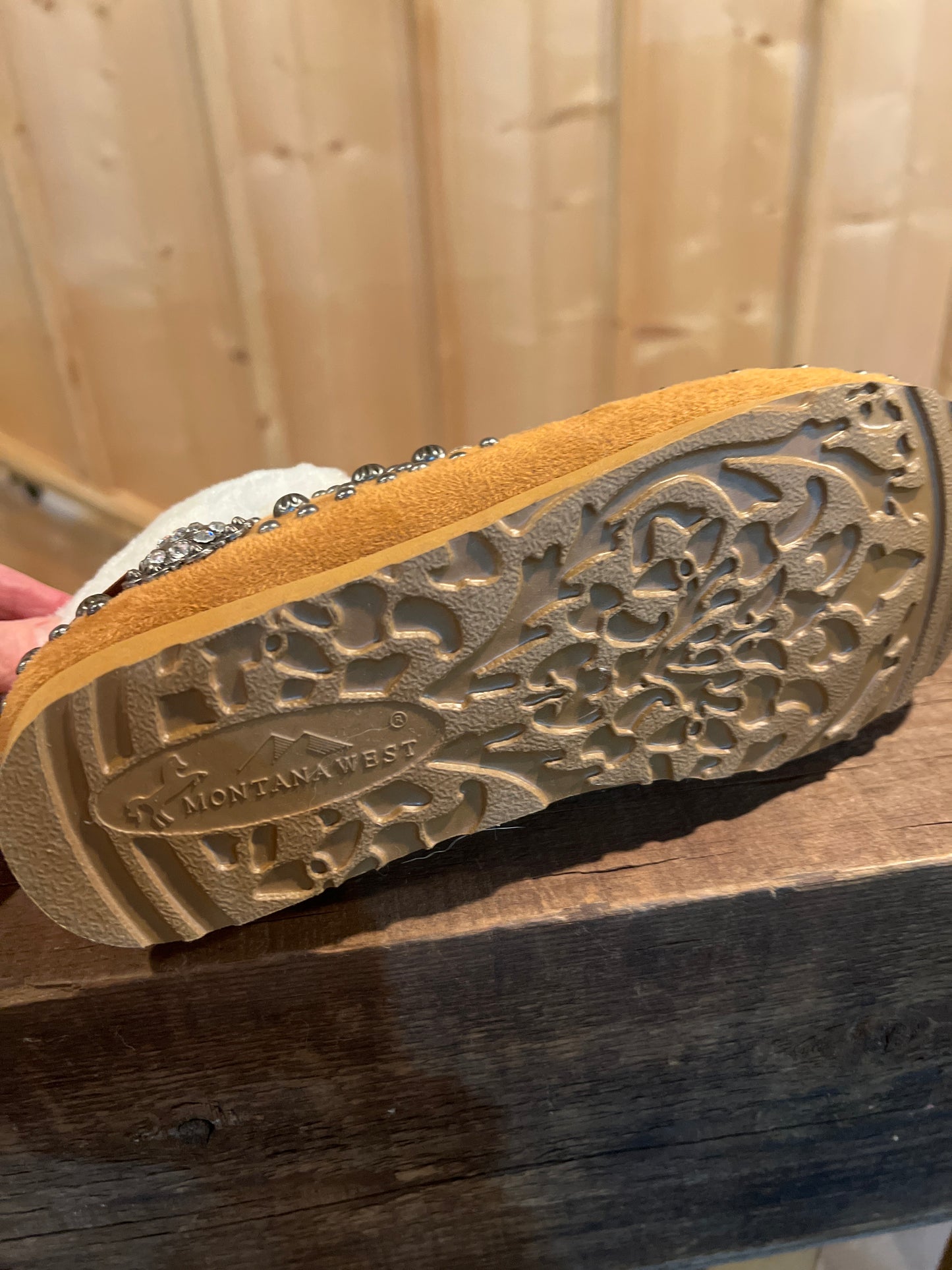 Faux fur line moccasin