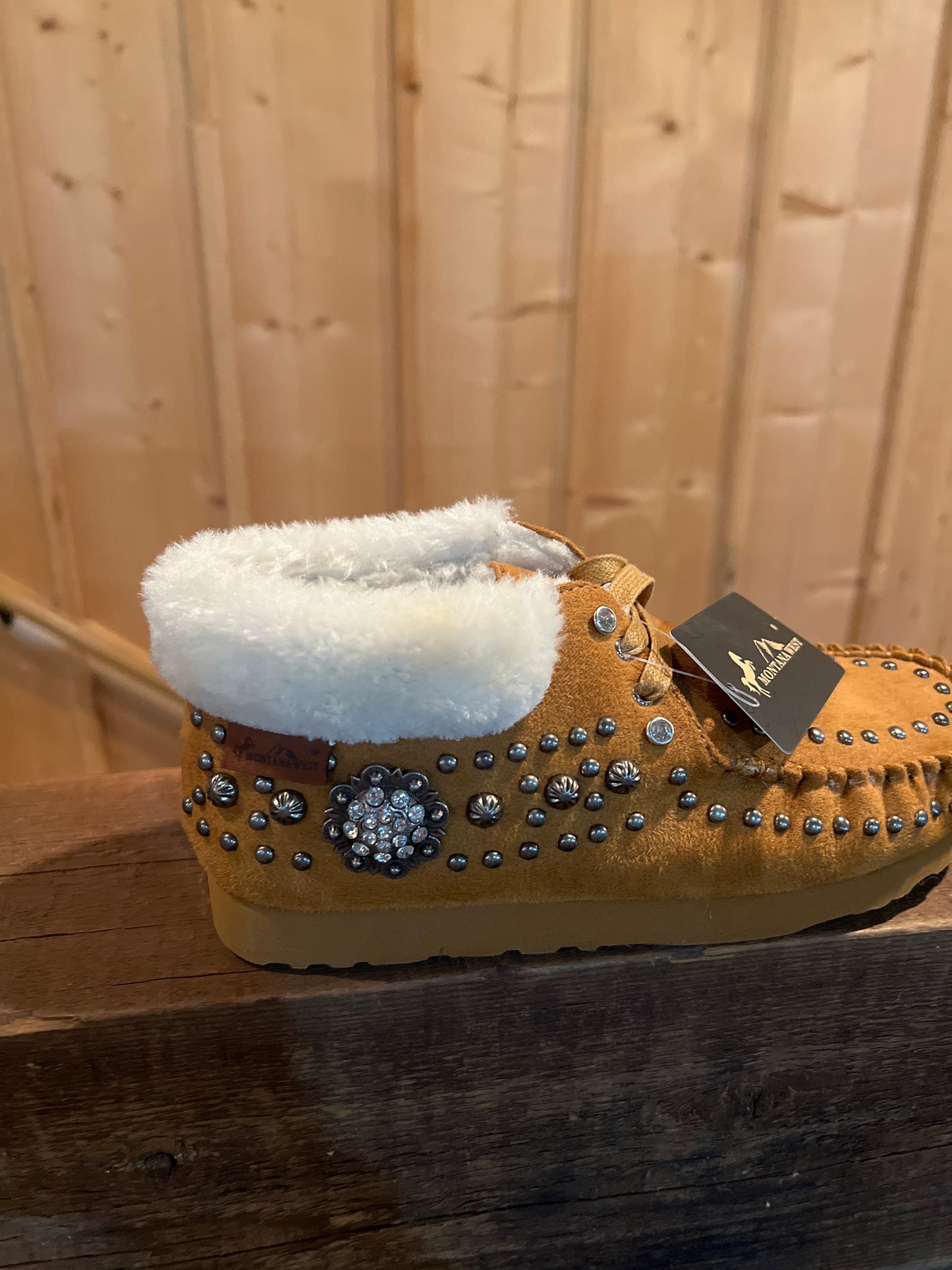 Faux fur line moccasin